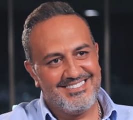 من هو خالد سرحان ويكيبيديا، ديانة خالد سرحان وزوجته واولاده السيرة الذاتية