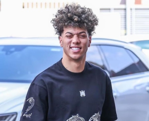 من هو إمام عاشور وزوجته واولاده, عمره مواليد كم, ديانته, طوله, وزنه, والده, صوره وهو صغير ويكيبيديا السيرة الذاتية