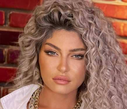 من هي علا غانم ويكيبيديا عمرها مواليد كم طولها ثروتها والدها، ديانة علا غانم وزوجها واولادها السيرة الذاتية