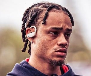 من هو تشافي سيمونز ويكيبيديا عمره، كم طول ووزن تشافي سيمونز السيرة الذاتية