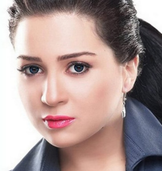 من هي مي عز الدين ويكيبيديا، ما هي ديانة مي عز الدين السيرة الذاتية