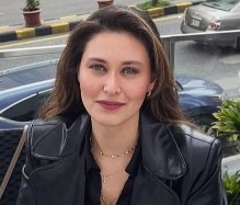 ما هي ديانة ندى كوسا ويكيبيديا، طول ووزن ندى كوسا، كم عمر ندى كوسا وزوجها