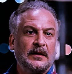 من هو المخرج عمر زهران ويكيبيديا السيرة الذاتية