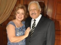 من هو خالد زكي ويكيبيديا، ديانة الفنان خالد زكي وزوجته واولاده السيرة الذاتية