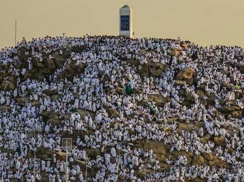 حقيقة نصب الشيطان في جبل عرفة ويكيبيديا