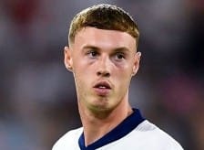 من هو كول بالمر ويكيبيديا، ديانة بالمر لاعب تشيلسي، اصول والد كول بالمر وزوجته السيرة الذاتية