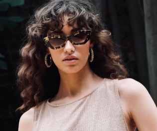 من هي زينب مايروك ويكيبيديا عمرها مواليد كم، معلومات عن زينب مايروك زوجة تولغا ساريتاش