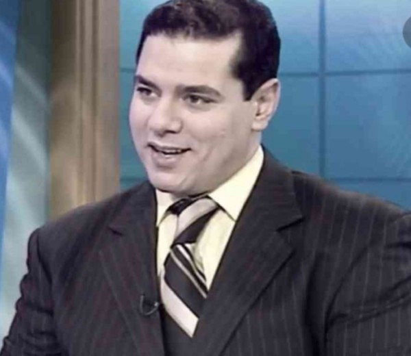 من هو المذيع محمد خالد ويكيبيديا السيرة الذاتية