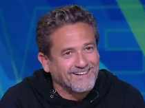 من هو نادر شوقي ويكيبيديا السيرة الذاتية