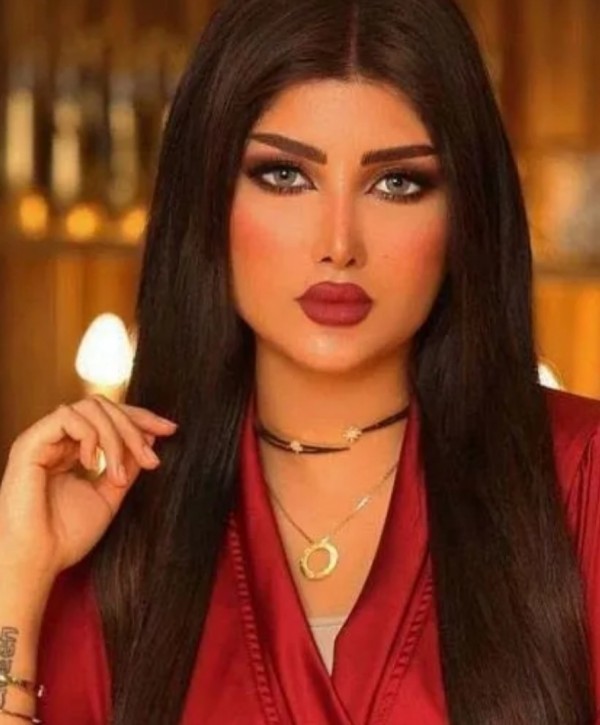 من هي ملكة كابلي ويكيبيديا السيرة الذاتية