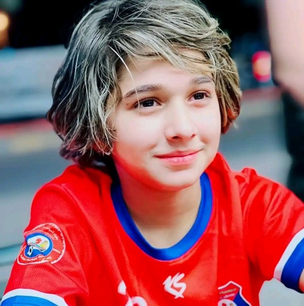 من هو كروري فالفيردي ويكيبيديا, كروري فالفيردي تويتر السيرة الذاتية