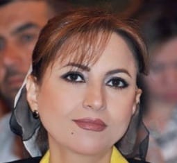من هي عزة الشرع عمرها مواليد كم ويكيبيديا، من هو زوج عزة الشرع السيرة الذاتية