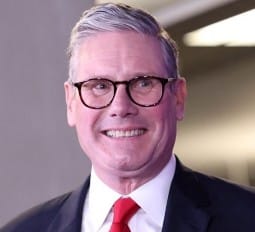 من هو كير ستارمر رئيس الوزراء البريطاني الجديد ويكيبيديا السيرة الذاتية