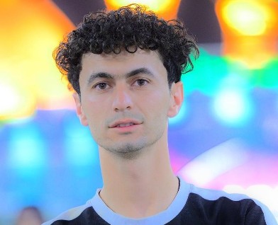 من هو عباس قاسم ويكيبيديا السيرة الذاتية