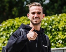 من هو اللاعب فابيان رويز ترانسفير ماركت ويكيبيديا ديانة فابيان رويز وزوجته واولاده السيرة الذاتية