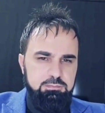 من هو أيمن المحمد ويكيبيديا السيرة الذاتية