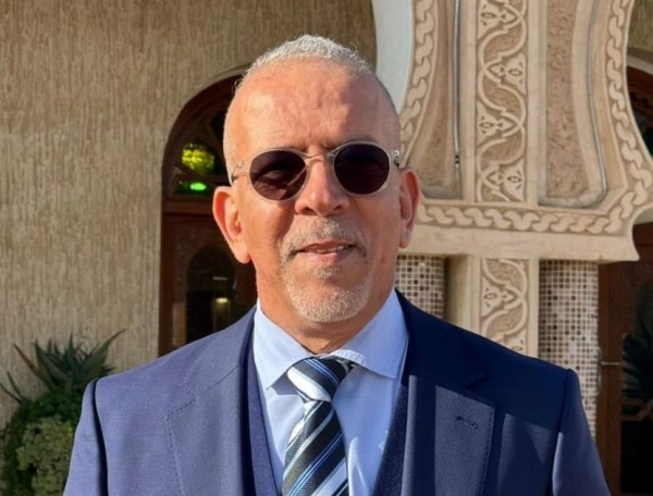 من هو المعلق حفيظ دراجي أصله من أي ولاية, ديانته, راتبه, عمره, أبناءه, طوله ويكيبيديا، من هي زوجة حفيظ دراجي السيرة الذاتية