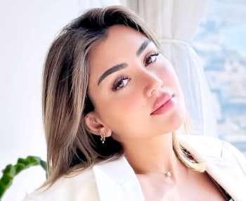 من هي ياسمين الدخيل ويكيبيديا عمرها مواليد كم طولها اصلها ديانتها زوجها السيرة الذاتية