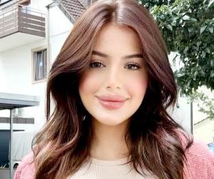 من هي نارو العراقية ويكيبيديا عمرها ديانتها، تفاصيل فيديو نارو العراقيه مع ابو يوسف