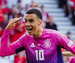 ما هي ديانة جمال موسيالا ويكيبيديا مسلم أم مسيحي، ما هو اصل جمال موسيالا