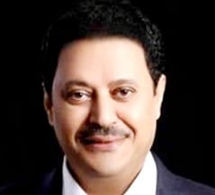 من هو عبدالعزيز الخميس ويكيبيديا السيرة الذاتية