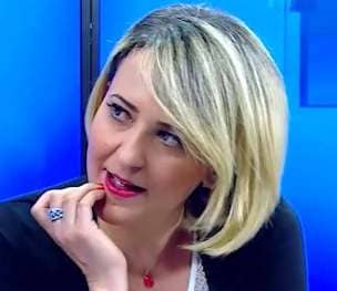 من هي ابتسام حملاوي ويكيبيديا عمرها مواليد كم، ديانة زوج ابتسام حملاوي السيرة الذاتية