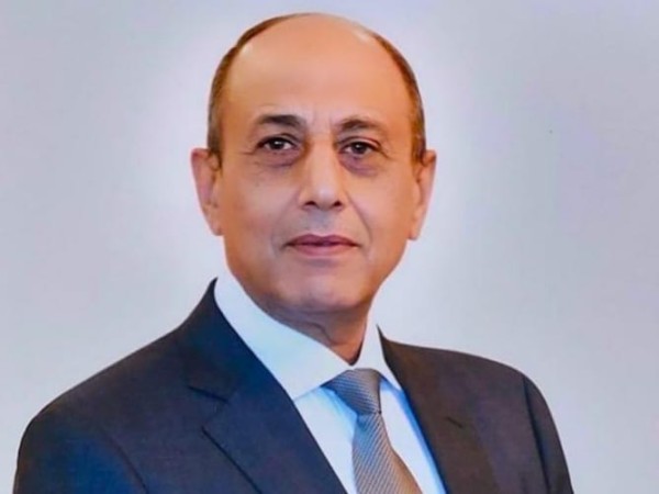 من هو محمد عباس - ويكيبيديا، محمد عباس وزير الطيران المدني الجديد السيرة الذاتية