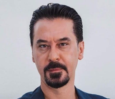 من هو الفنان ميلاد يوسف ويكيبيديا عمره ديانته طوله، والد الممثل ميلاد يوسف، ميلاد يوسف وزوجته واولاده السيرة الذاتية