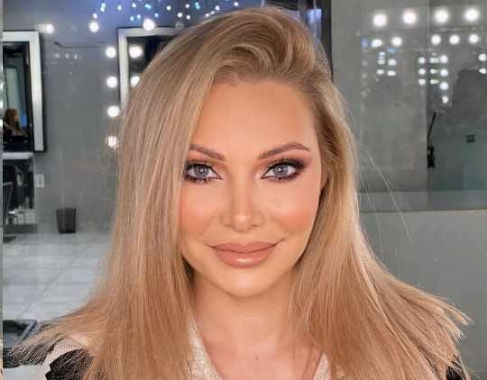 من هي نادين تحسين بيك - ويكيبيديا ديانتها, عمرها مواليد كم, طولها, والدها, أبنائها، من هو زوج نادين تحسين بيك الحقيقي السيرة الذاتية