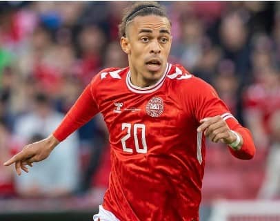 من هو يوسف بولسن ويكيبيديا، ديانة اللاعب يوسف بولسن السيرة الذاتية