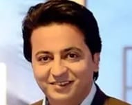 من هو أحمد رجب المذيع ويكيبيديا السيرة الذاتية