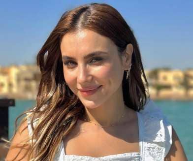 من هي الفنانة هلا السعيد ويكيبيديا عمرها مواليد كم طولها ديانتها، زوج هلا السعيد السيرة الذاتية